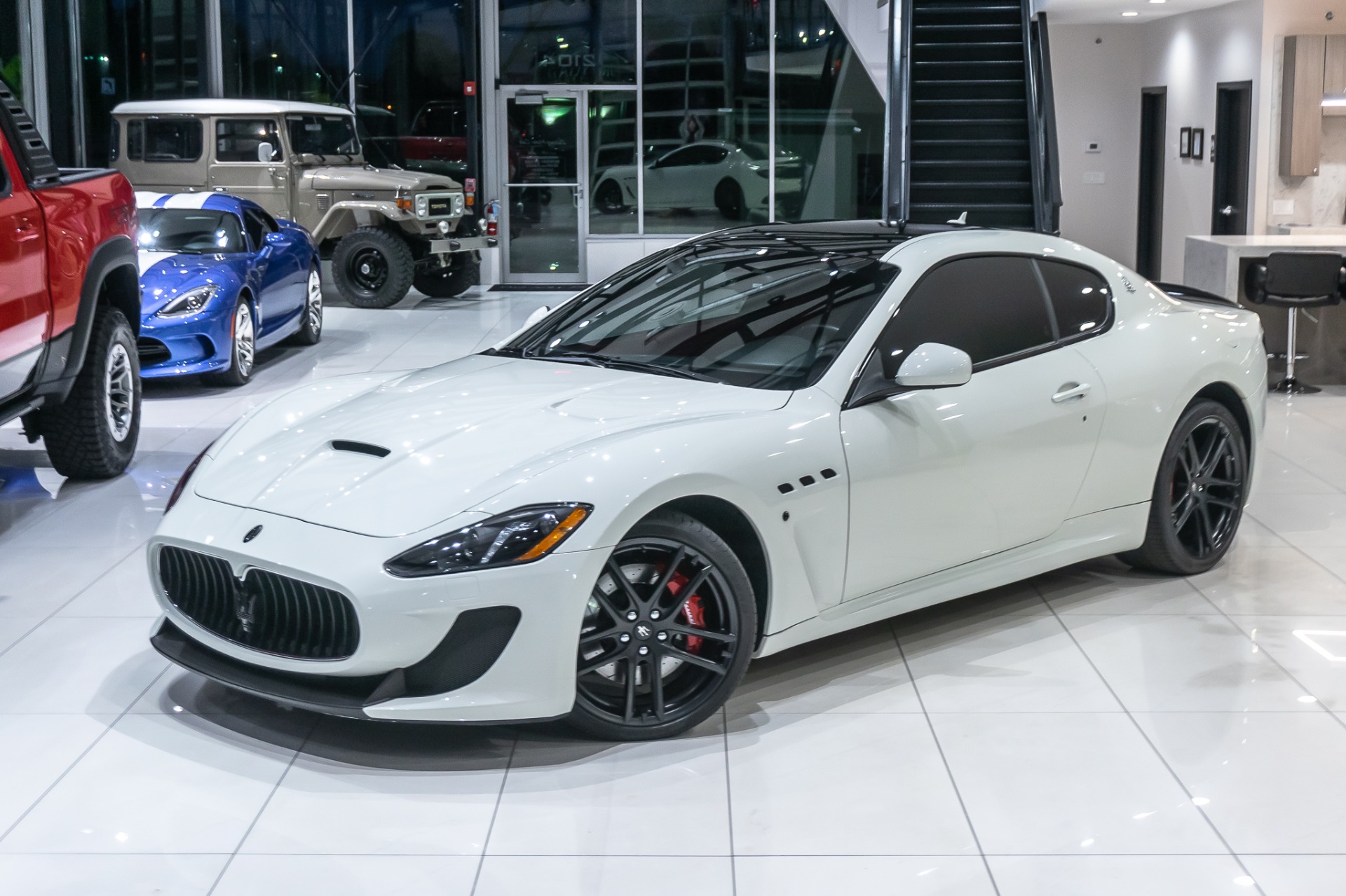 Used-2014-Maserati-GranTurismo-MC-STRADALE-COUPE-INTERIOR-CARBON-FIBER-PKG-150675-MSRP