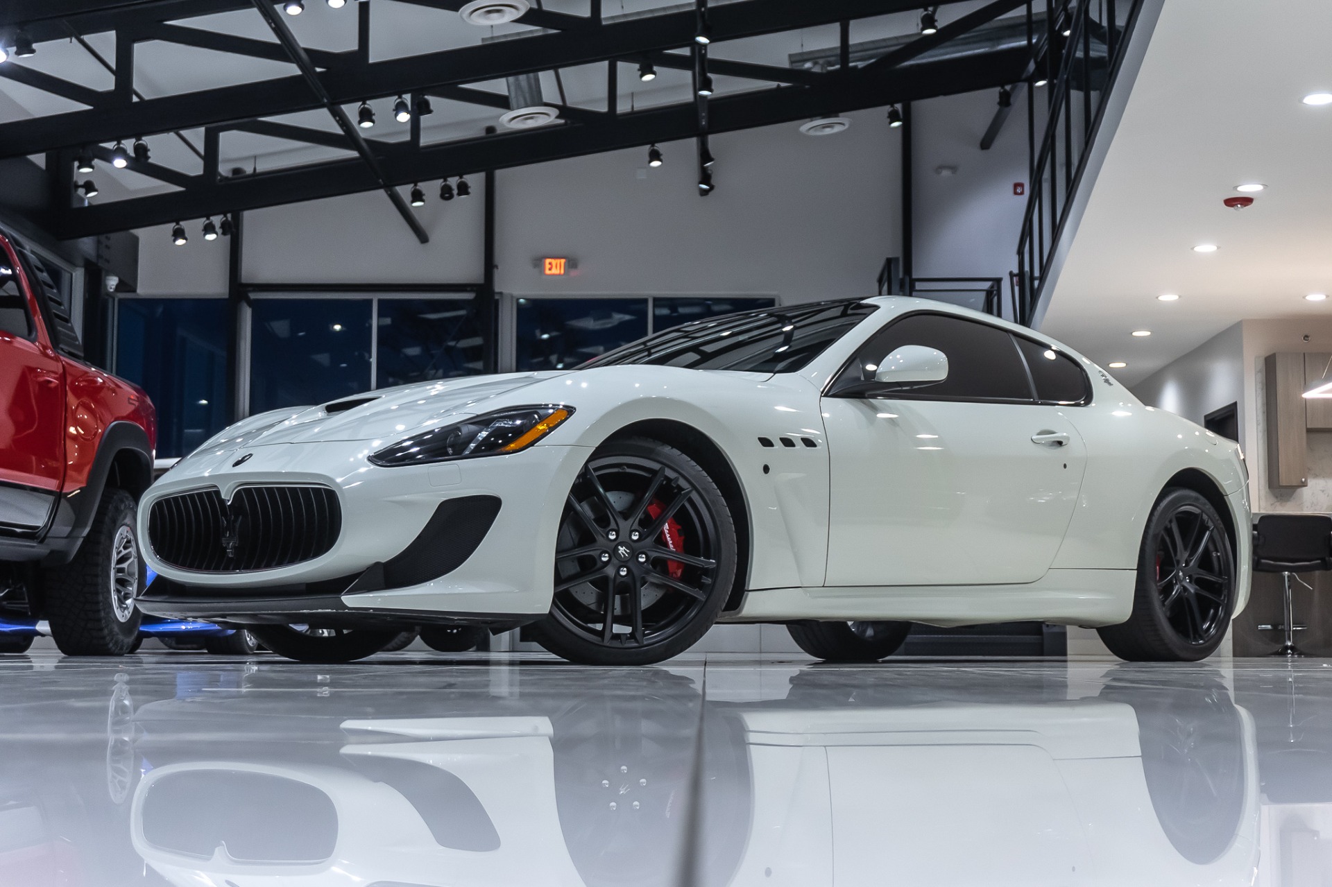 Used-2014-Maserati-GranTurismo-MC-STRADALE-COUPE-INTERIOR-CARBON-FIBER-PKG-150675-MSRP