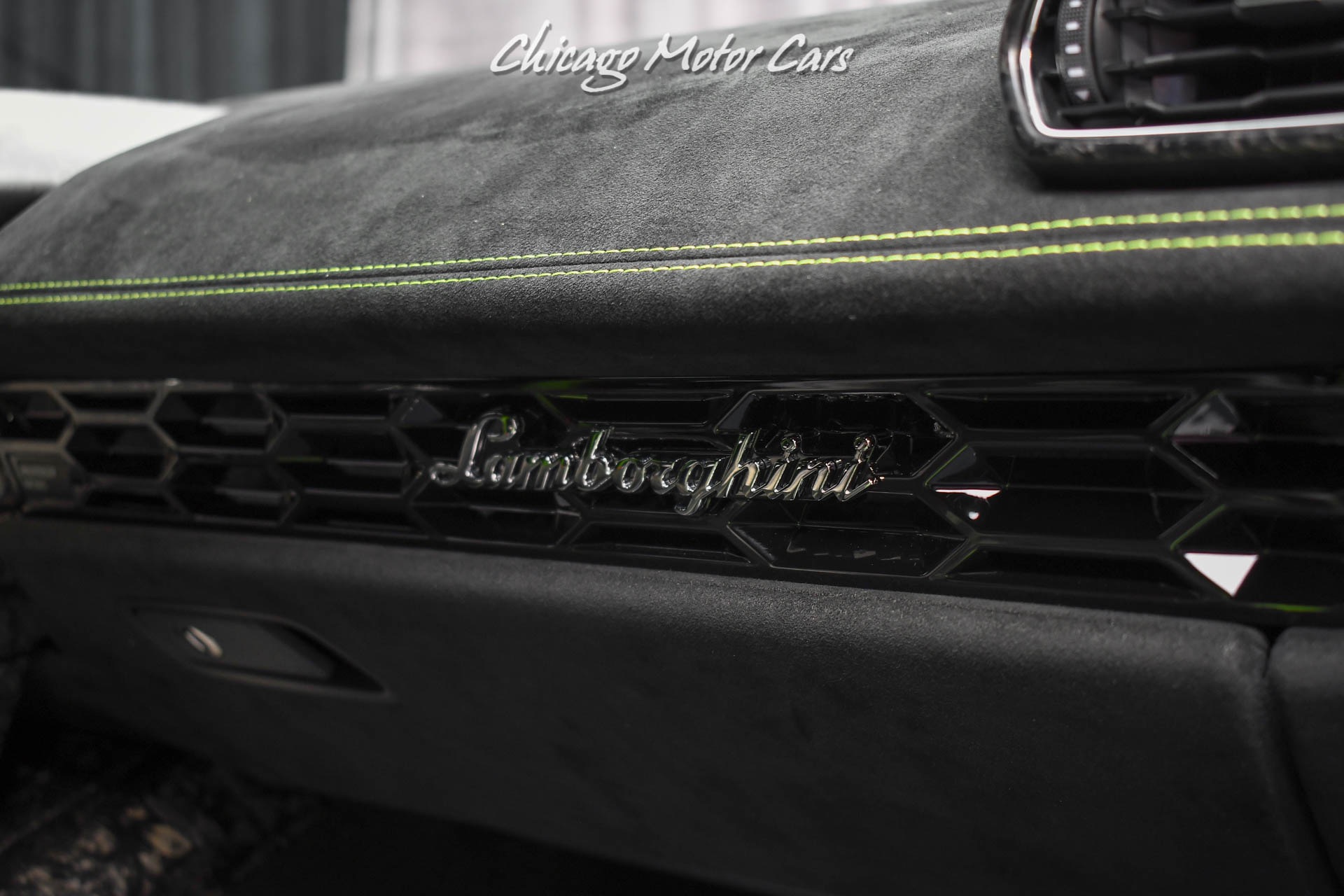 Used-2018-Lamborghini-Huracan-LP640-4-Performante-RARE-Viola-SE-30th-Paint-Loaded-with-Options