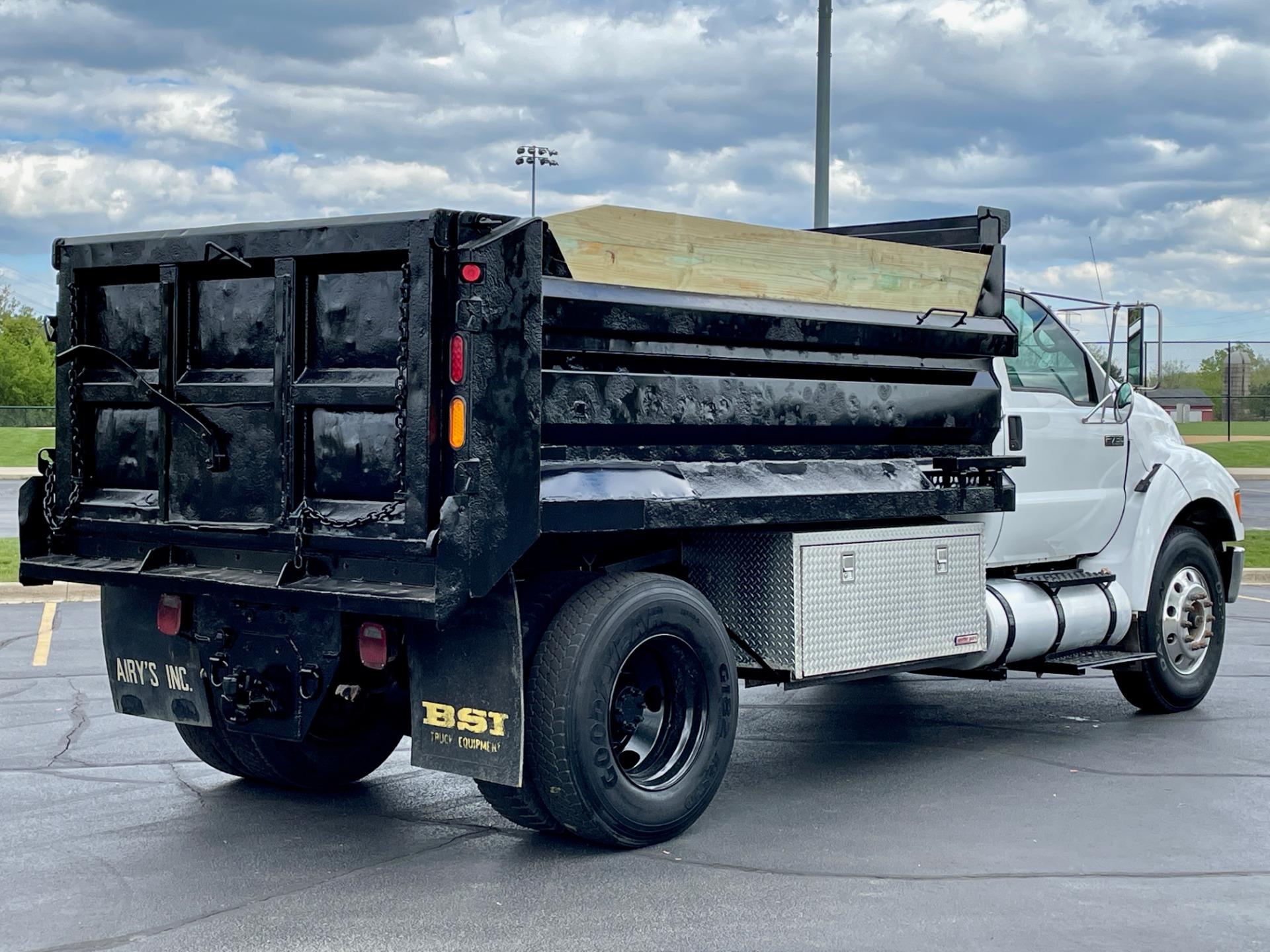 Used-2007-Ford-F750-Super-Duty-Dump-Truck---CAT-DIESEL---Automatic---SUPER-CLEAN