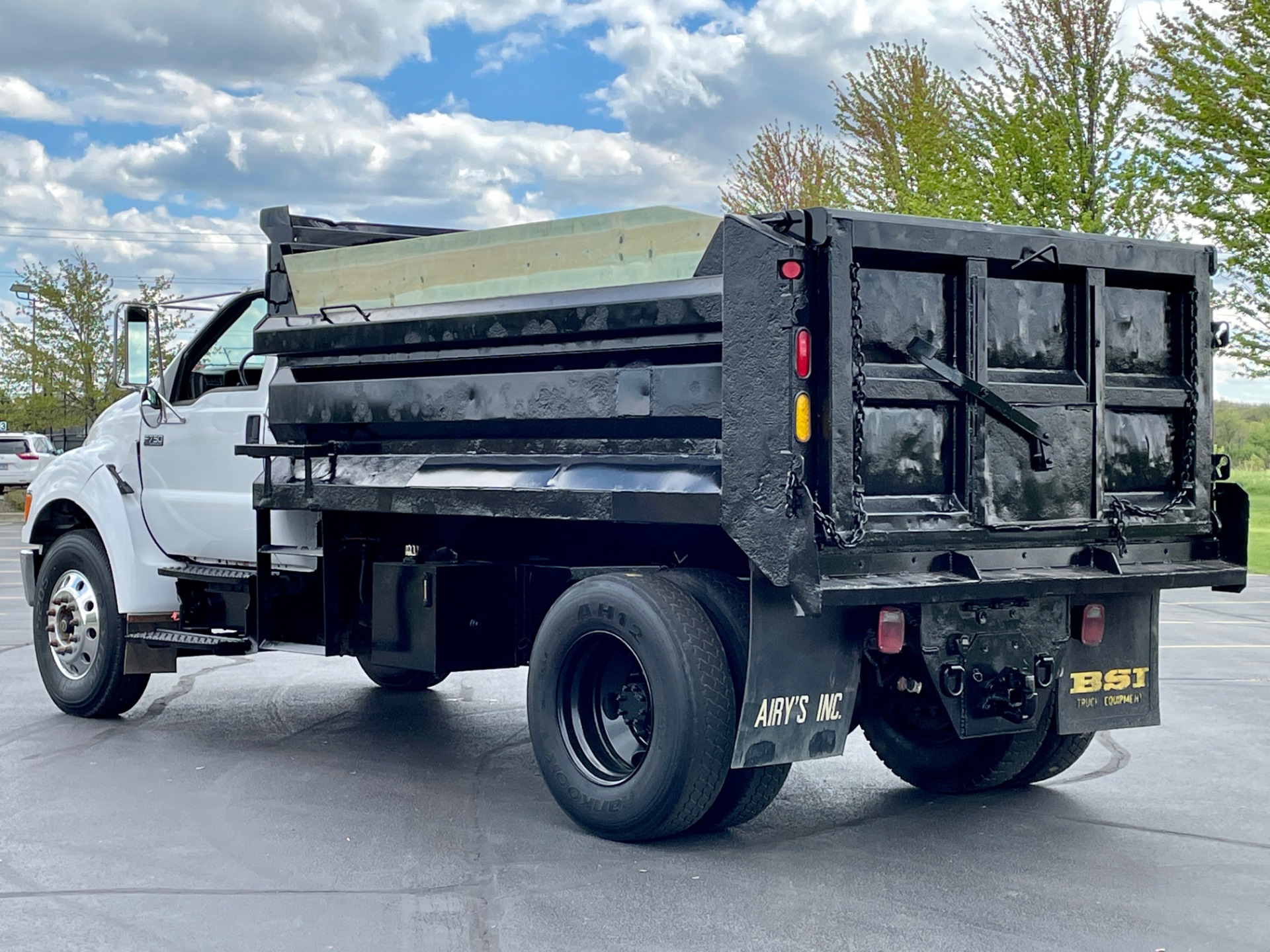 Used-2007-Ford-F750-Super-Duty-Dump-Truck---CAT-DIESEL---Automatic---SUPER-CLEAN