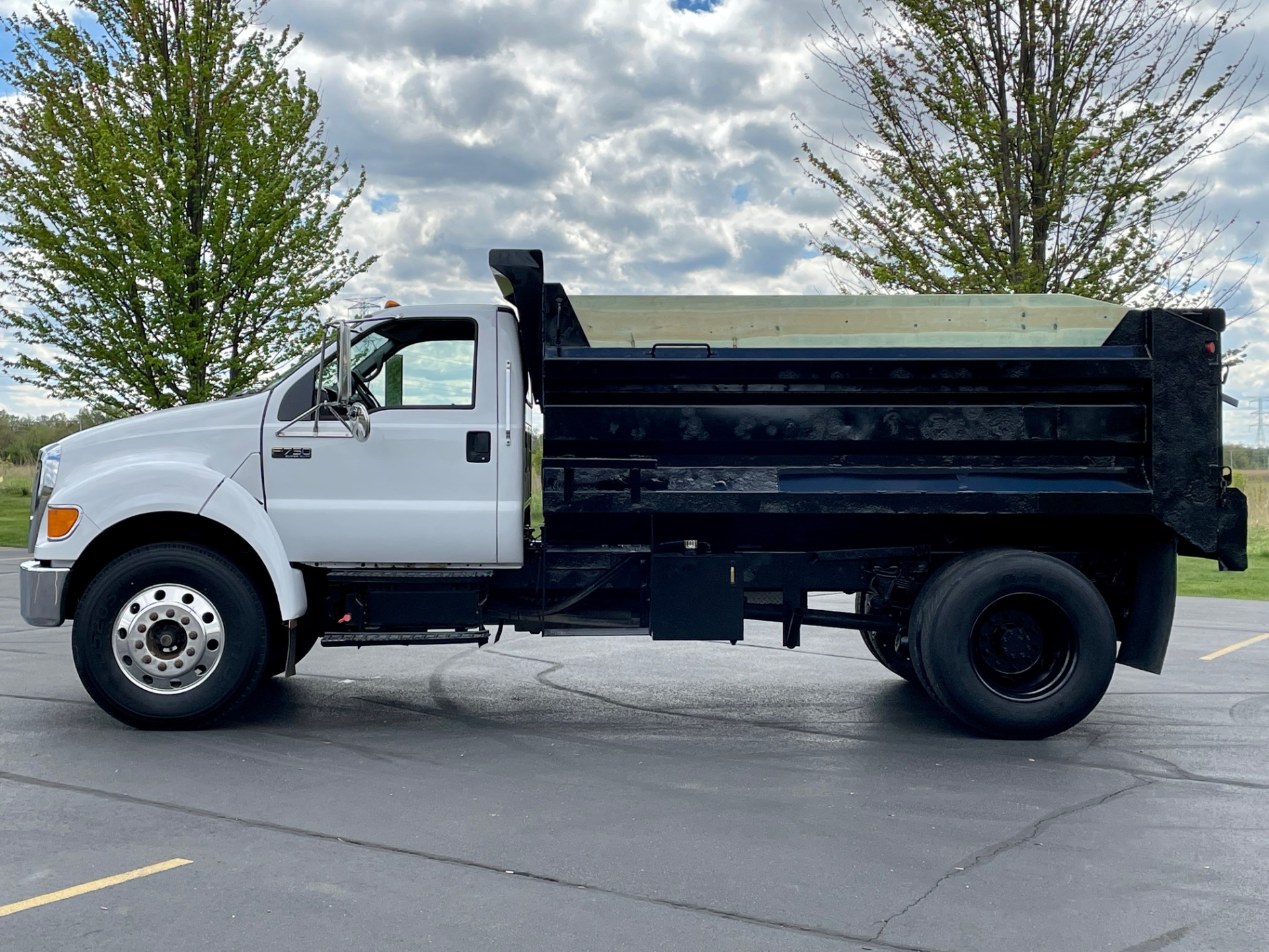 Used-2007-Ford-F750-Super-Duty-Dump-Truck---CAT-DIESEL---Automatic---SUPER-CLEAN