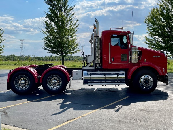 Used 2006 Kenworth T800 Day Cab - CAT C15 - 475 HP - 10 Speed Manual - WET KIT - SUNROOF! for sale Sold at Chicago Motor Cars in West Chicago IL 60185 6