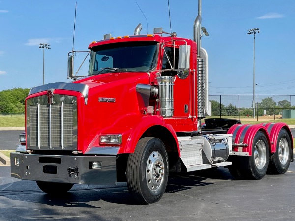 Used-2006-Kenworth-T800-Day-Cab---CAT-C15---475-HP---10-Speed-Manual---WET-KIT---SUNROOF