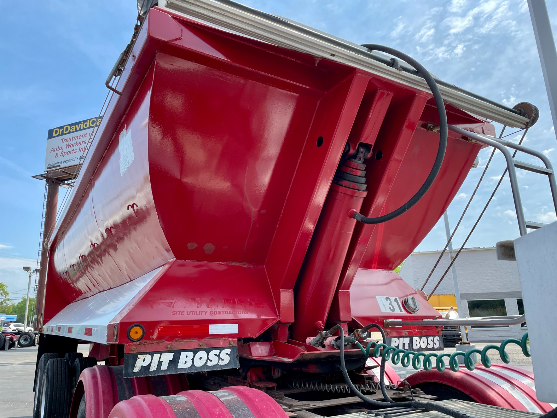 Used-2000-L-M-Pit-Boss-Dump-Trailer