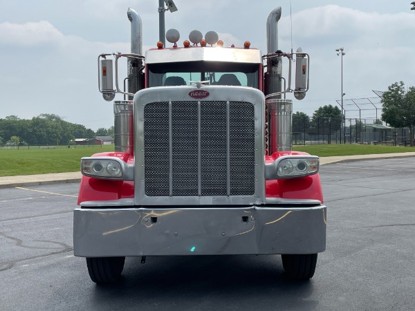 Used 2009 Peterbilt 389 Day Cab - Cummins ISX - 485 Horsepower - 18 Speed Manual for sale Sold at Chicago Motor Cars in West Chicago IL 60185 2