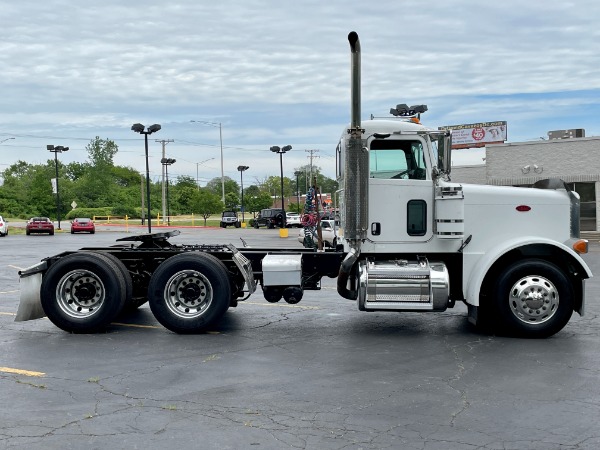 Used 2007 Peterbilt 379 Day Cab - Cummins ISX - 10 Speed Manual for sale Sold at Chicago Motor Cars in West Chicago IL 60185 4