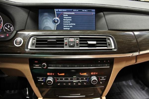 New-2011-BMW-750i-xDrive-AWD