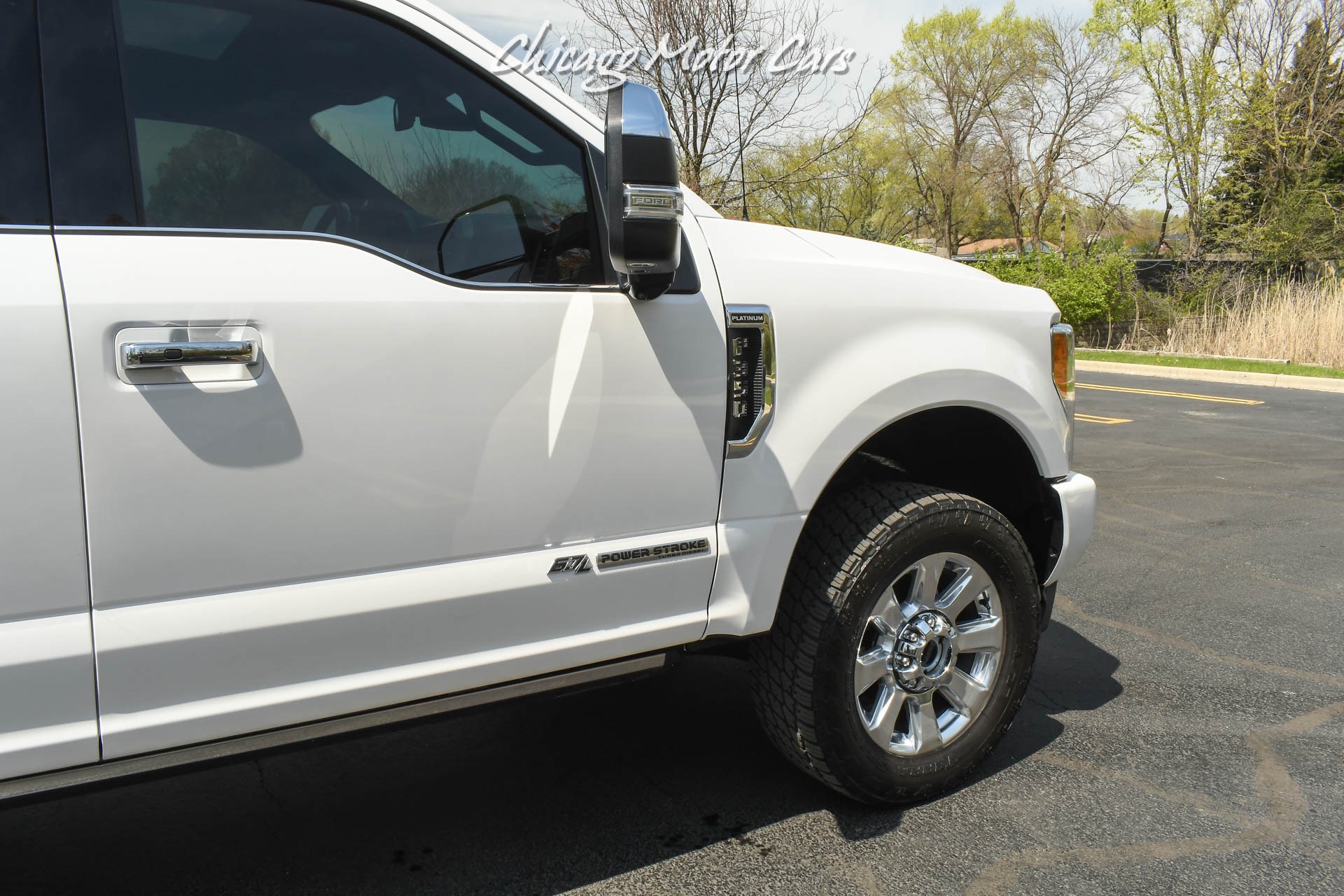 Used-2018-Ford-F-350-Super-Duty-Platinum-4X4-Platinum-Ultimate-Package-67L-Power-Stroke-V8-Diesel-Engine