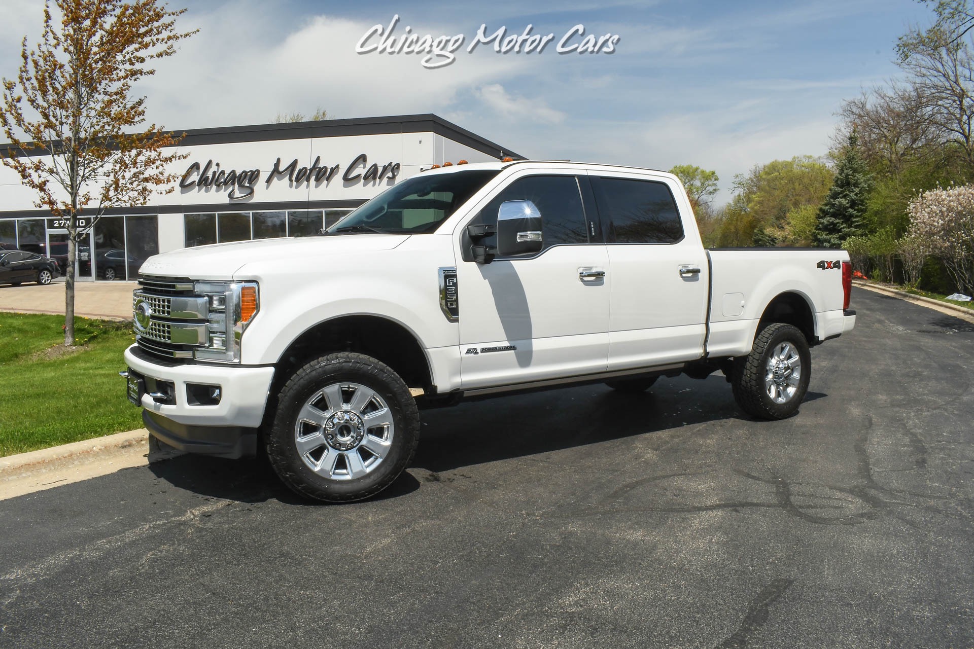 Used 2018 Ford F-350 Super Duty Platinum 4X4 Platinum Ultimate Package! 6.7L Power Stroke V8 Diesel Engine! for sale Sold at Chicago Motor Cars in West Chicago IL 60185 1