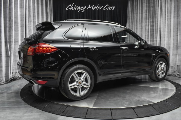 Used 2014 Porsche Cayenne AWD S Hybrid Convenience Package! Navigation! PDLS! for sale Sold at Chicago Motor Cars in West Chicago IL 60185 5