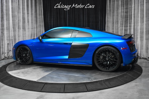 Used 2017 Audi R8 5.2 quattro V10 Plus Vorsteiner Carbon Fiber! Diamond Stitch Leather! for sale Sold at Chicago Motor Cars in West Chicago IL 60185 3
