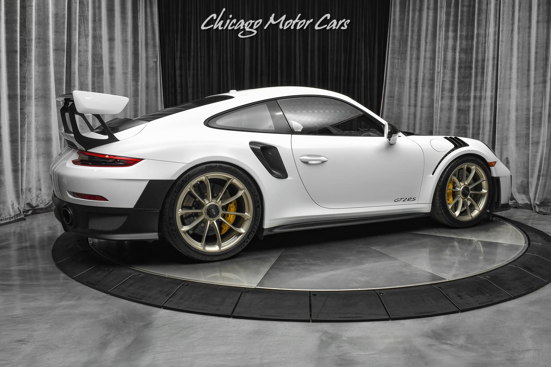 Used-2018-Porsche-911-GT2-RS-Only-1800-Miles-Carbon-Hood---Mirrors