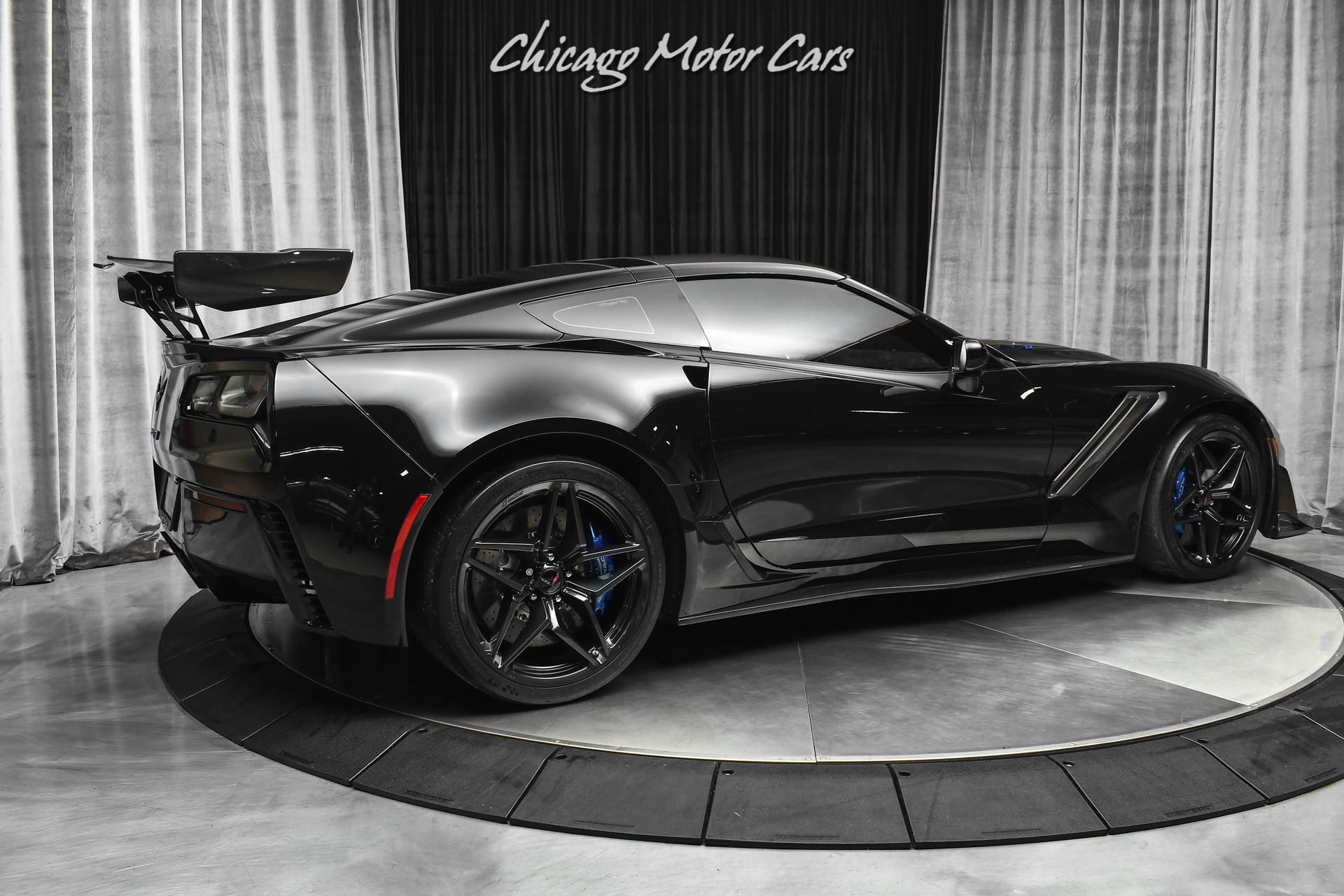 Used-2019-Chevrolet-Corvette-ZR1-3ZR-877-RWHP-Coupe-Manual-Transmission-ONLY-2k-Miles