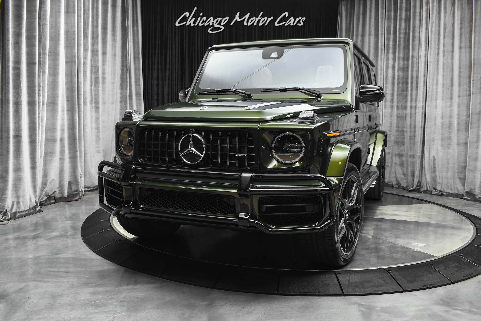 Used-2021-Mercedes-Benz-G63-AMG-G-Manufaktur-Olive-Metallic-Interior-Package-PLUS-Carbon-Fiber