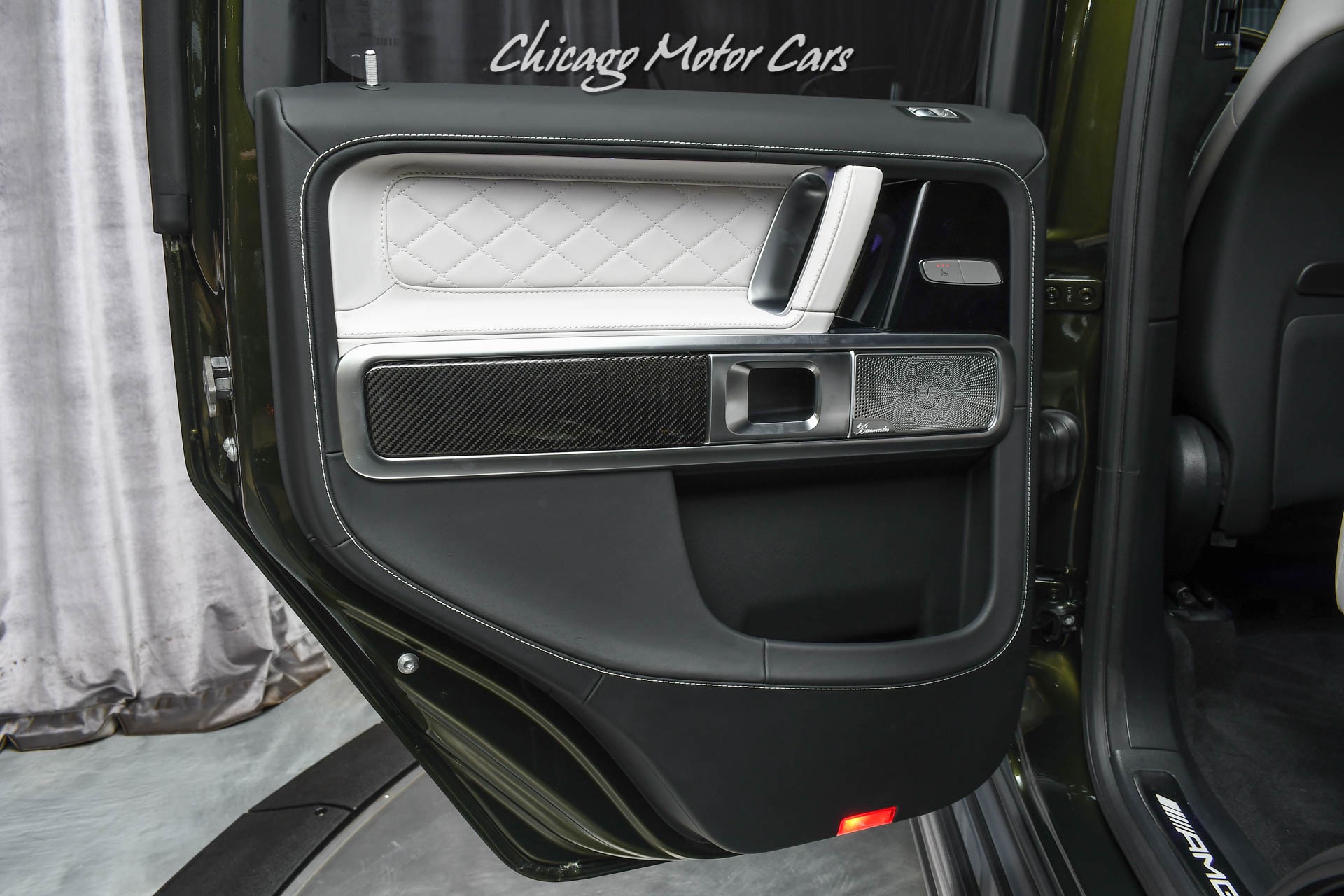 Used-2021-Mercedes-Benz-G63-AMG-G-Manufaktur-Olive-Metallic-Interior-Package-PLUS-Carbon-Fiber