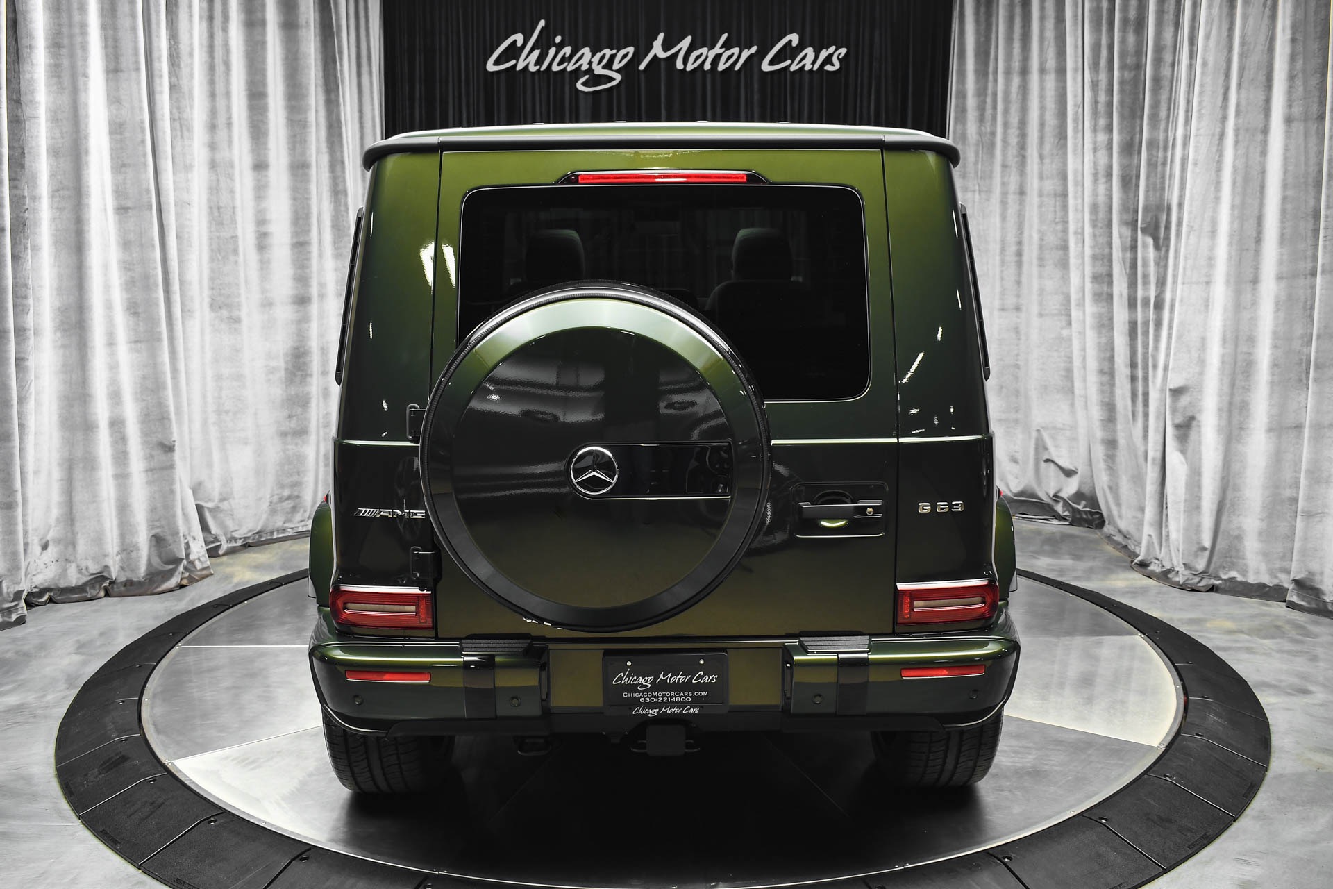 Used-2021-Mercedes-Benz-G63-AMG-G-Manufaktur-Olive-Metallic-Interior-Package-PLUS-Carbon-Fiber