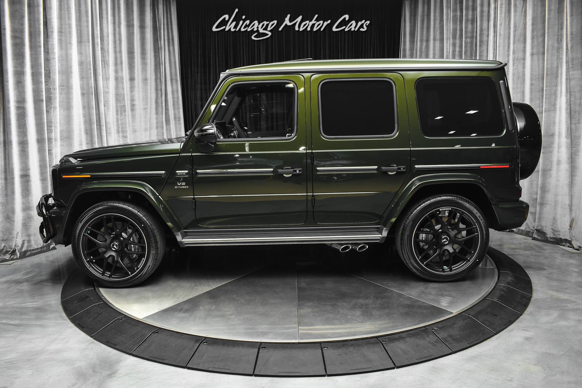 Used-2021-Mercedes-Benz-G63-AMG-G-Manufaktur-Olive-Metallic-Interior-Package-PLUS-Carbon-Fiber