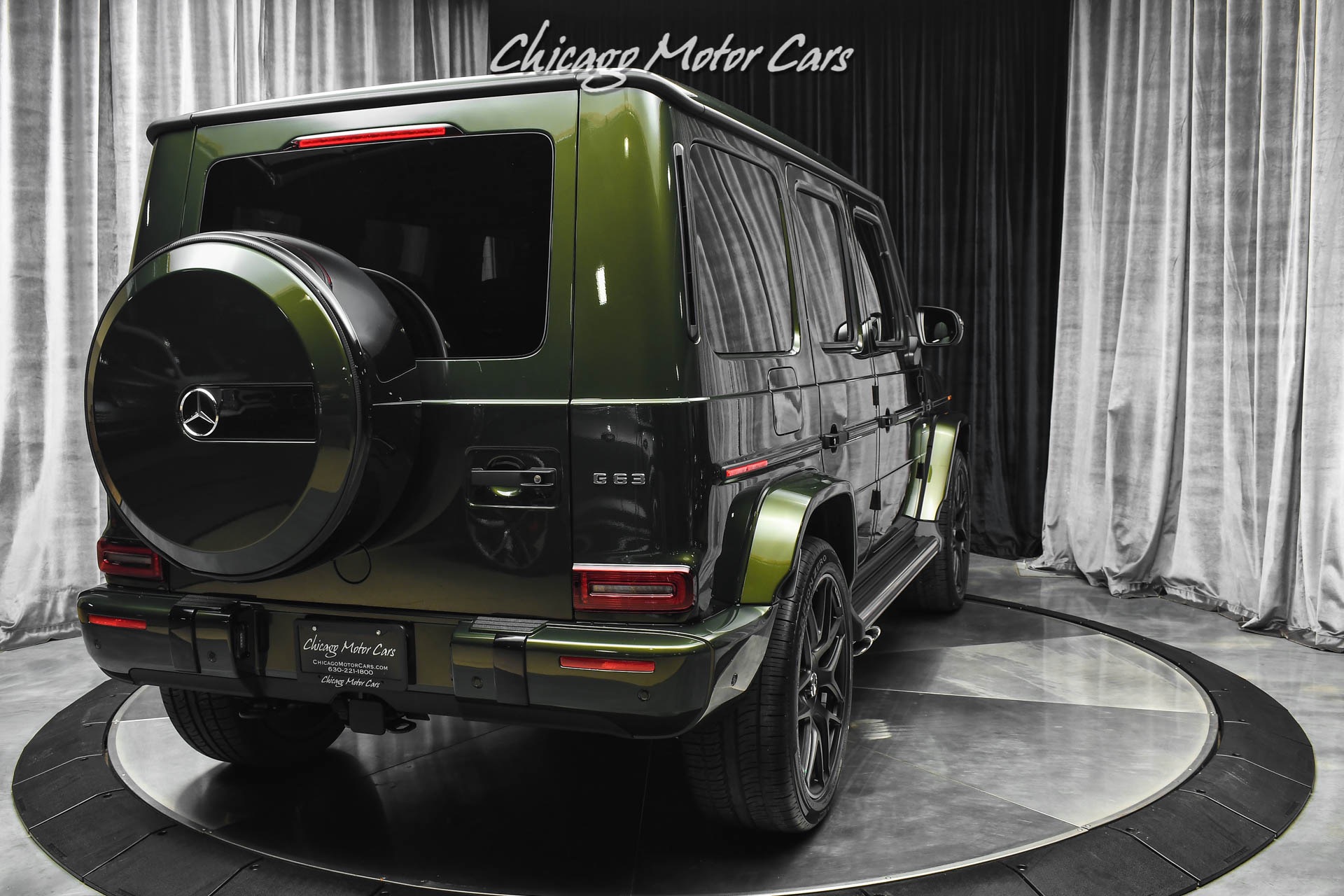 Used-2021-Mercedes-Benz-G63-AMG-G-Manufaktur-Olive-Metallic-Interior-Package-PLUS-Carbon-Fiber