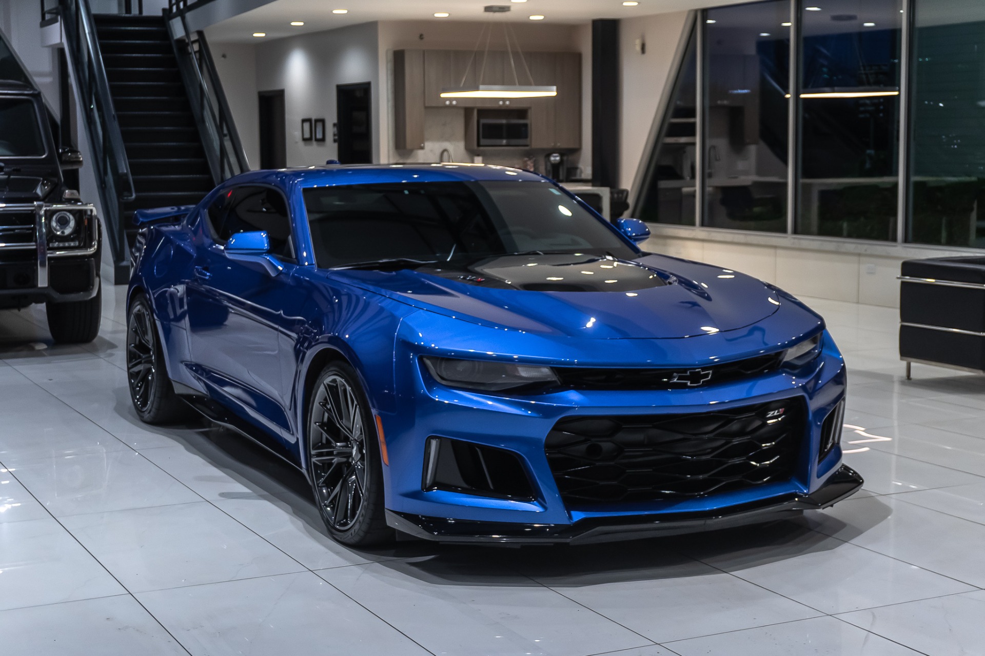 Used-2018-Chevrolet-Camaro-ZL1-COUPE-FULLY-LOADED