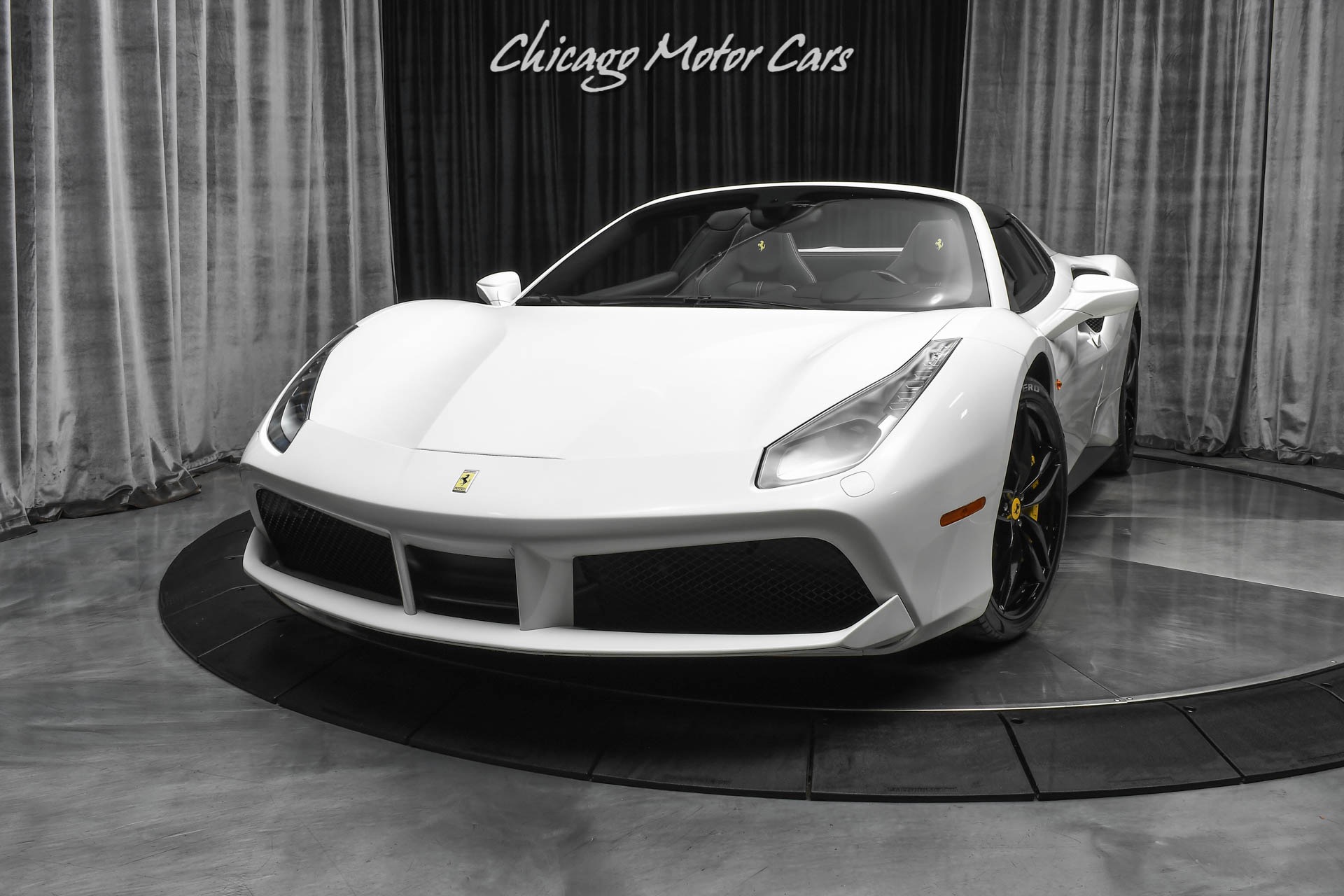 Used-2019-Ferrari-488-Spider-Carbon-Fiber-Race-Seats-Carbon-Fiber-Racing-Package-LOADED