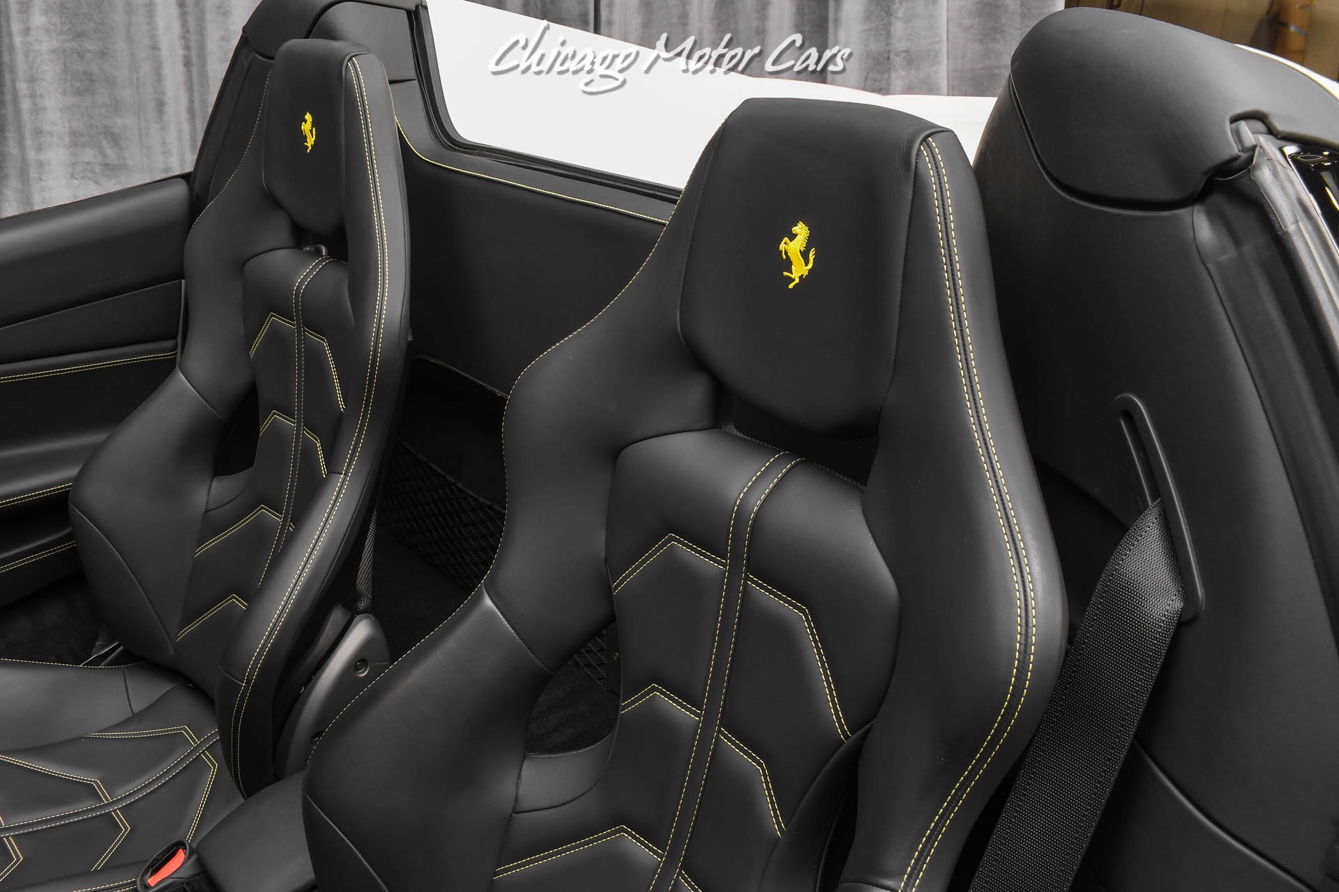 Used-2019-Ferrari-488-Spider-Carbon-Fiber-Race-Seats-Carbon-Fiber-Racing-Package-LOADED