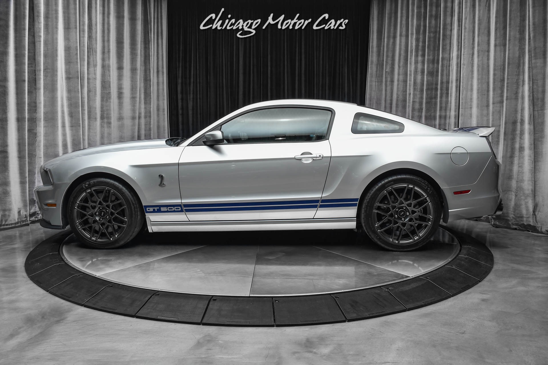 Used-2013-Ford-Mustang-Shelby-GT500