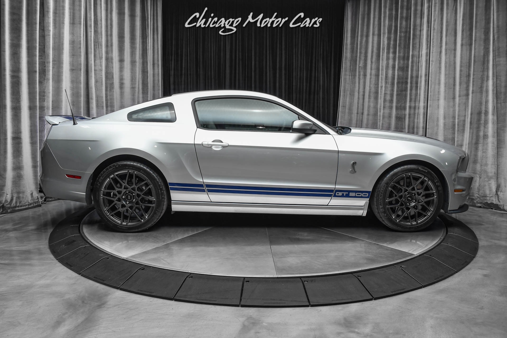 Used-2013-Ford-Mustang-Shelby-GT500