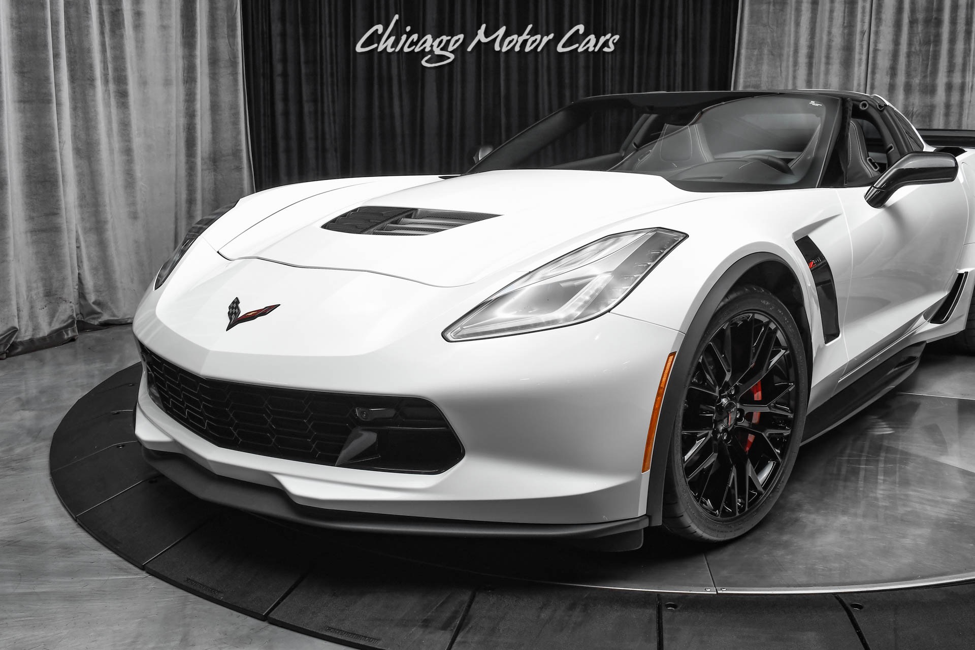 Used-2019-Chevrolet-Corvette-Z06-2LZ-ONLY-979-MILES-7-SPEED-MANUAL