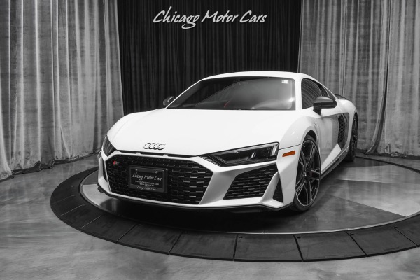 Used 2020 Audi R8 5.2 Quattro V10 Performance Coupe Sport PKG Only 4900 Miles Carbon Fiber for sale Sold at Chicago Motor Cars in West Chicago IL 60185 2