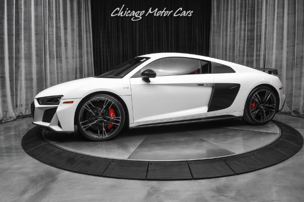 Used 2020 Audi R8 5.2 Quattro V10 Performance Coupe Sport PKG Only 4900 Miles Carbon Fiber for sale Sold at Chicago Motor Cars in West Chicago IL 60185 1