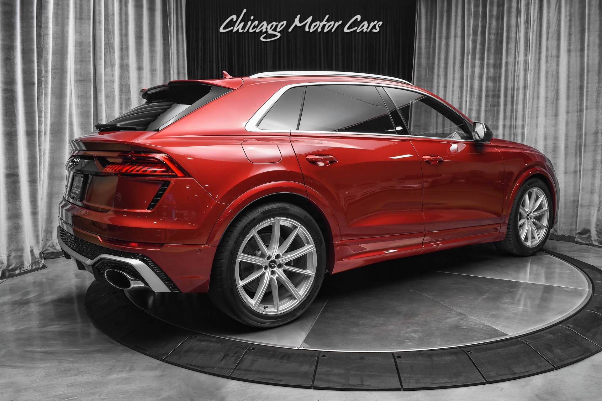 Used-2021-Audi-RSQ8-40T-quattro-RS-Design-Package-RARE-Matador-Red-Only-349-Miles