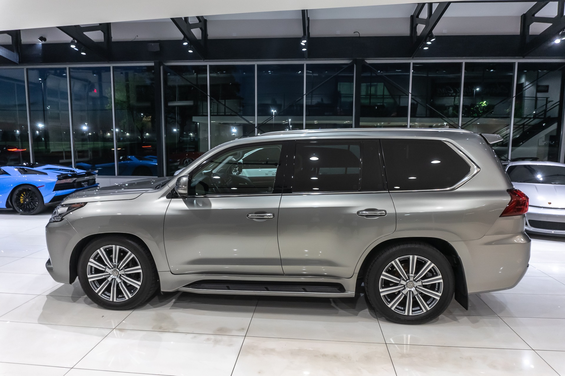 Used-2017-Lexus-LX570-AWD-REAR-ENTERTAINMENT-MARK-LEVINSON-AUDIO-LUXURY-PKG