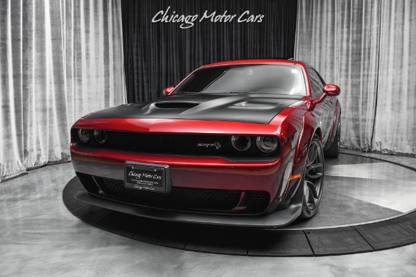 Used 2018 Dodge Challenger SRT Hellcat Widebody SUNROOF! SATIN BLACK HOOD! for sale Sold at Chicago Motor Cars in West Chicago IL 60185 2