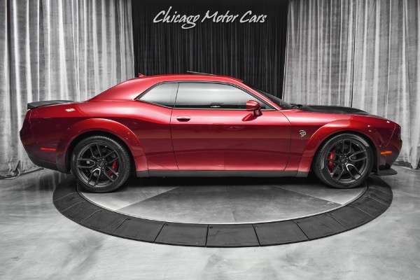 Used-2018-Dodge-Challenger-SRT-Hellcat-Widebody-SUNROOF-SATIN-BLACK-HOOD