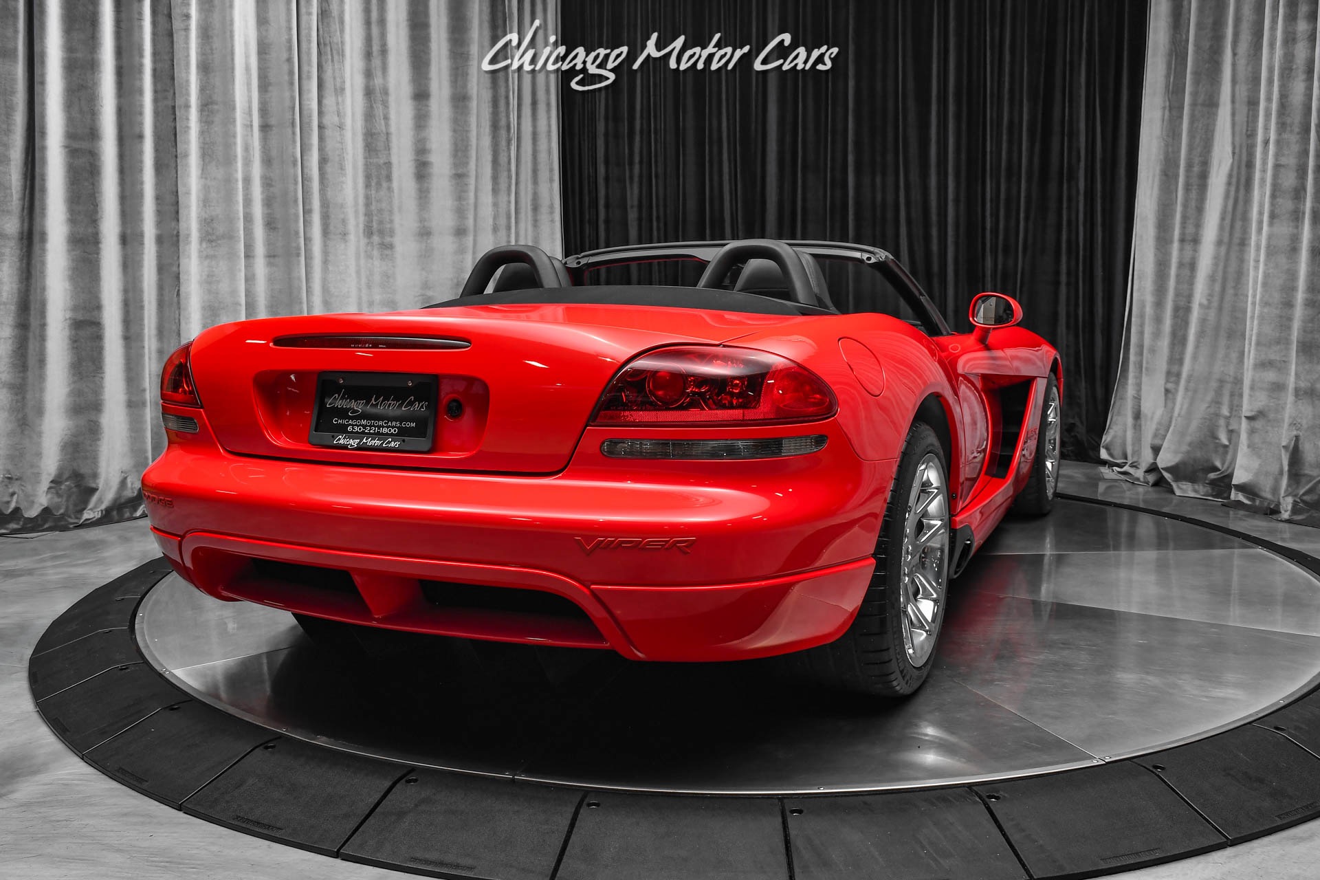 Used-2003-Dodge-Viper-SRT-10-Convertible-LOW-Miles-6-Speed-Manual