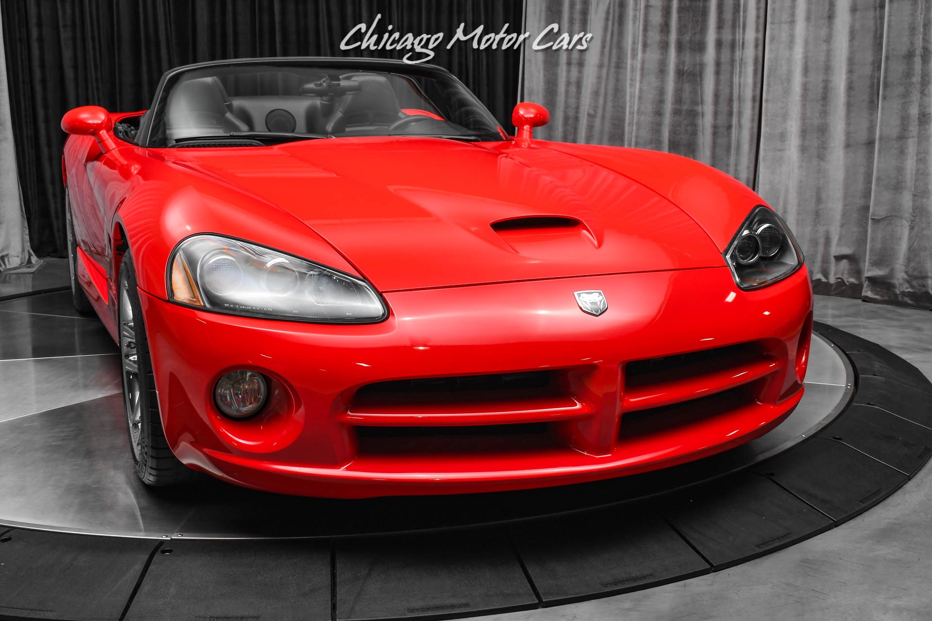 Used-2003-Dodge-Viper-SRT-10-Convertible-LOW-Miles-6-Speed-Manual