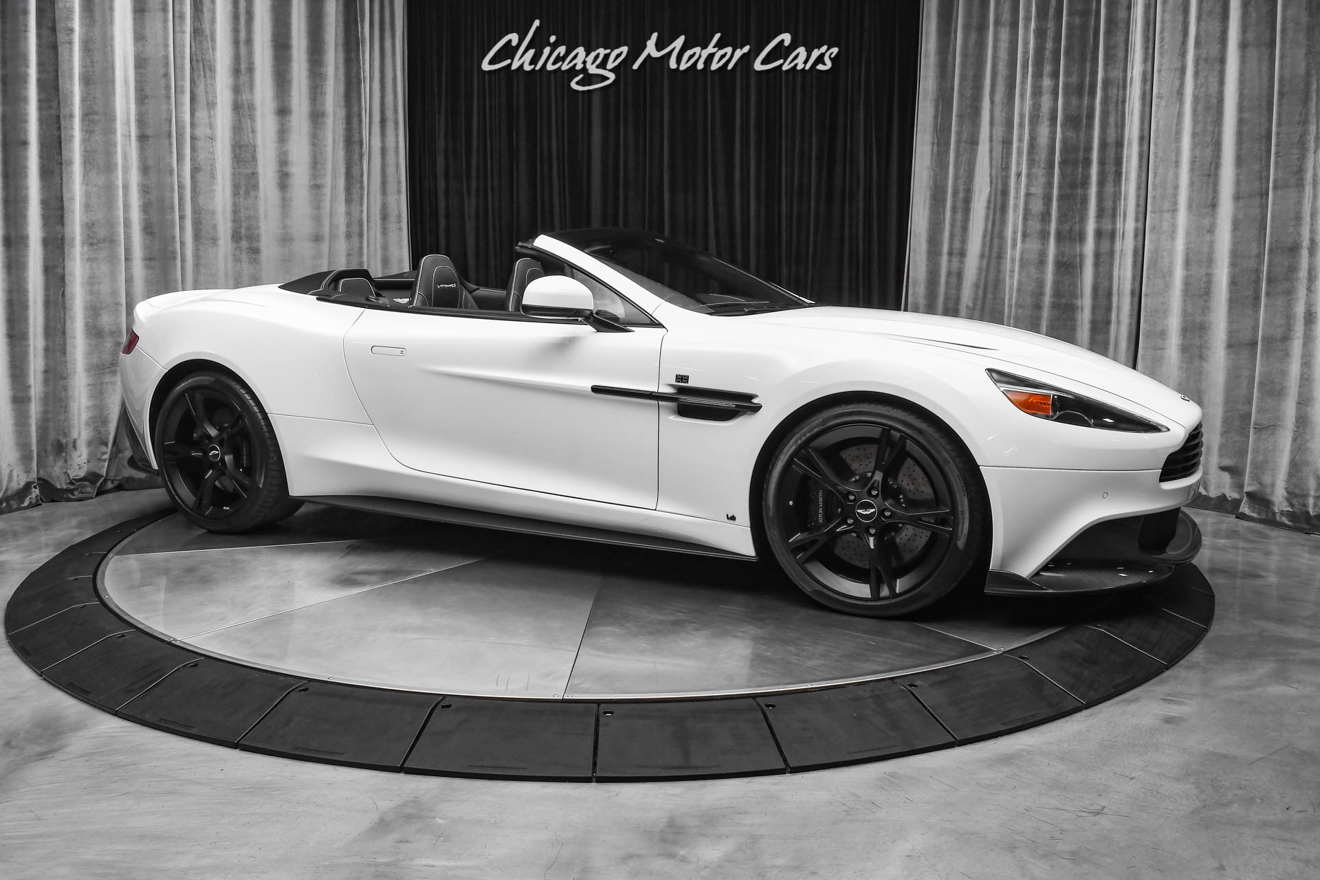 Used-2018-Aston-Martin-Vanquish-S-Volante-349k-MSRP-Loaded-with-Carbon-Fiber-Only-6400-Miles