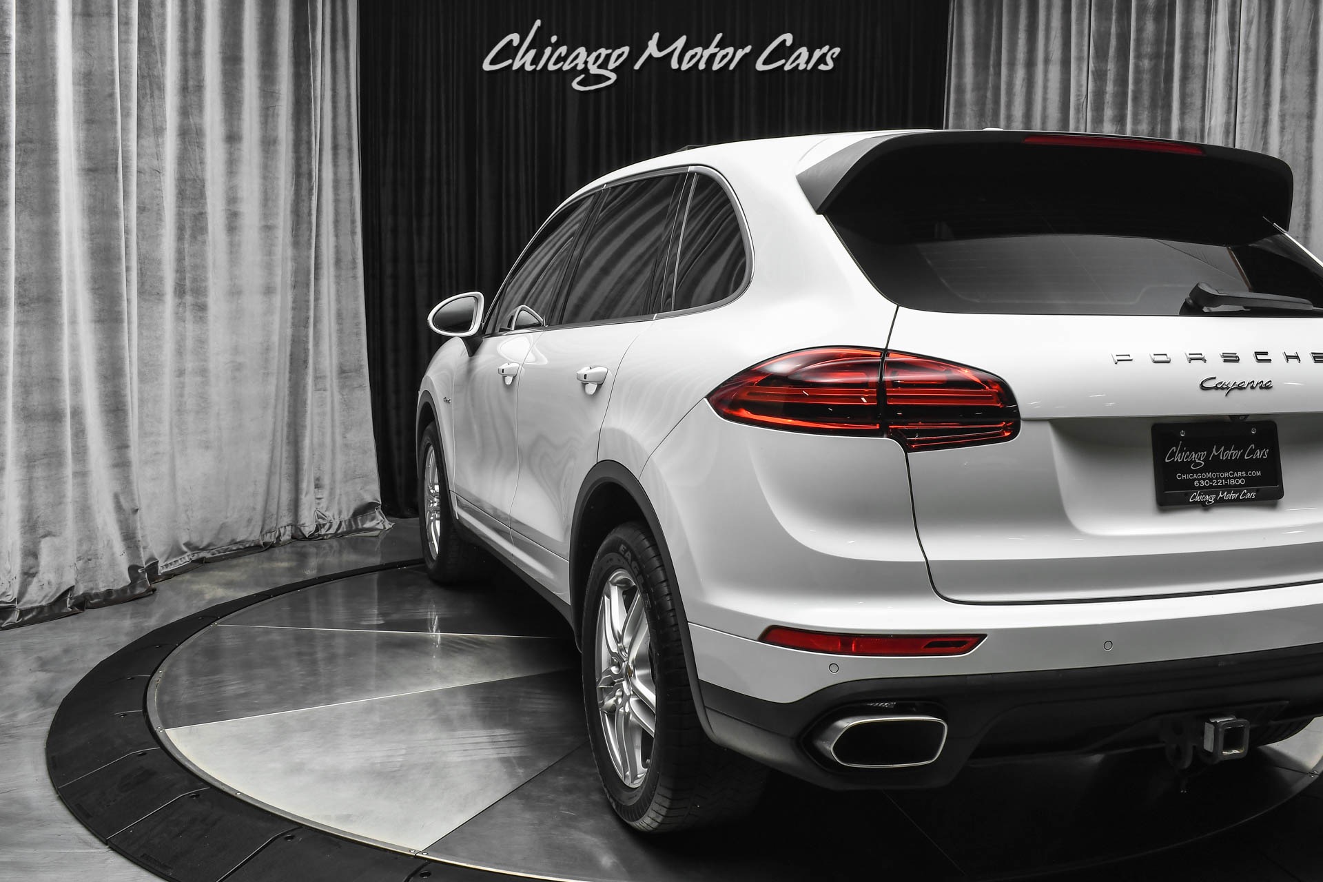 Used-2016-Porsche-Cayenne-Diesel-SUV-PREMIUM-PKG-PANORAMIC-SUNROOF-BOSE-AUDIO