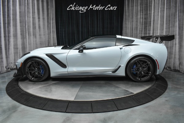 Used-2019-Chevrolet-Corvette-ZR1-3ZR-MANUAL-TRANS-TRACK-PACK-RARE-SPEC