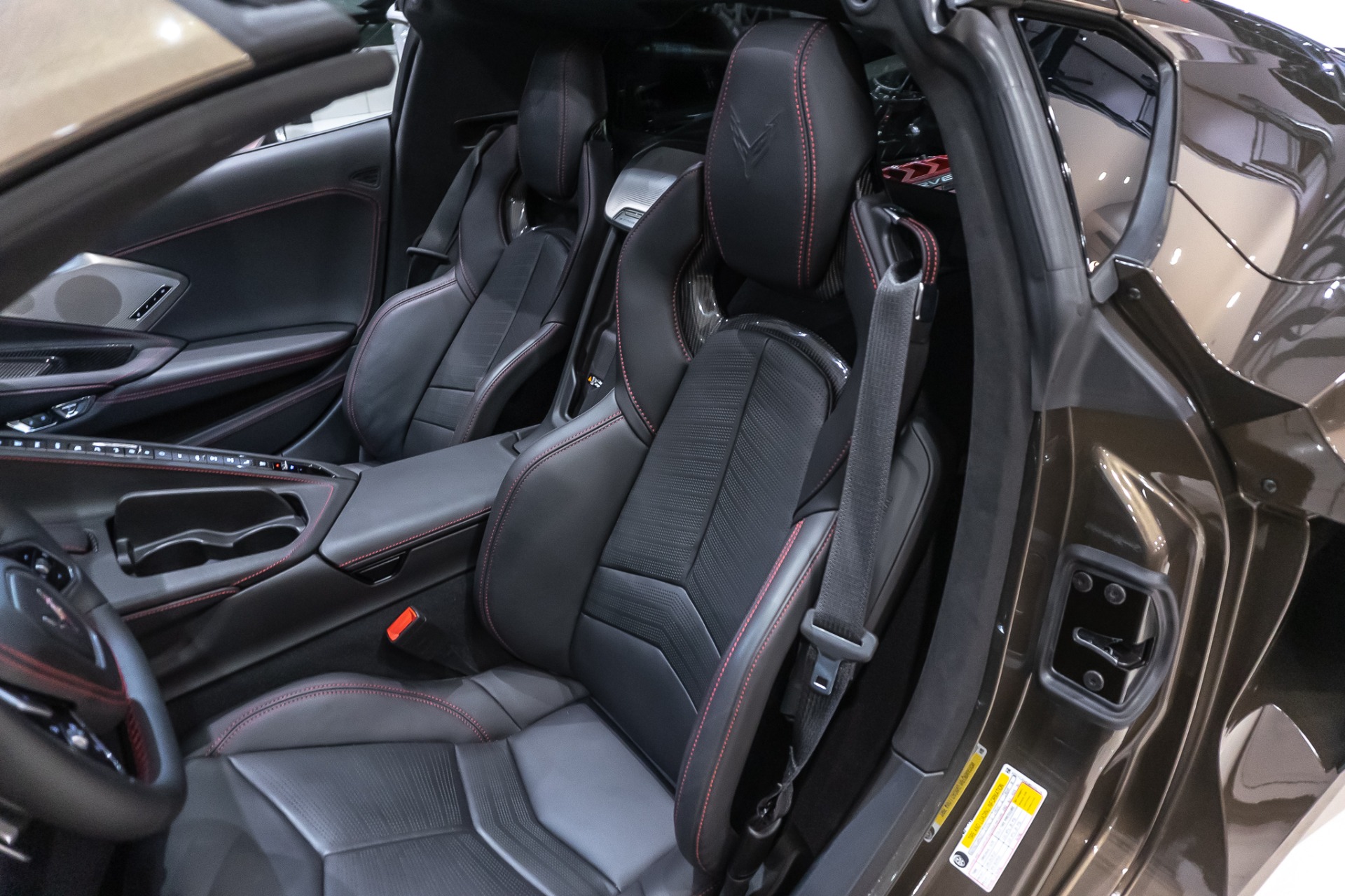 Used-2021-Chevrolet-Corvette-Stingray-3LT-Z51-PERFORMANCE-PKG-CARBON-FLASH-PKG