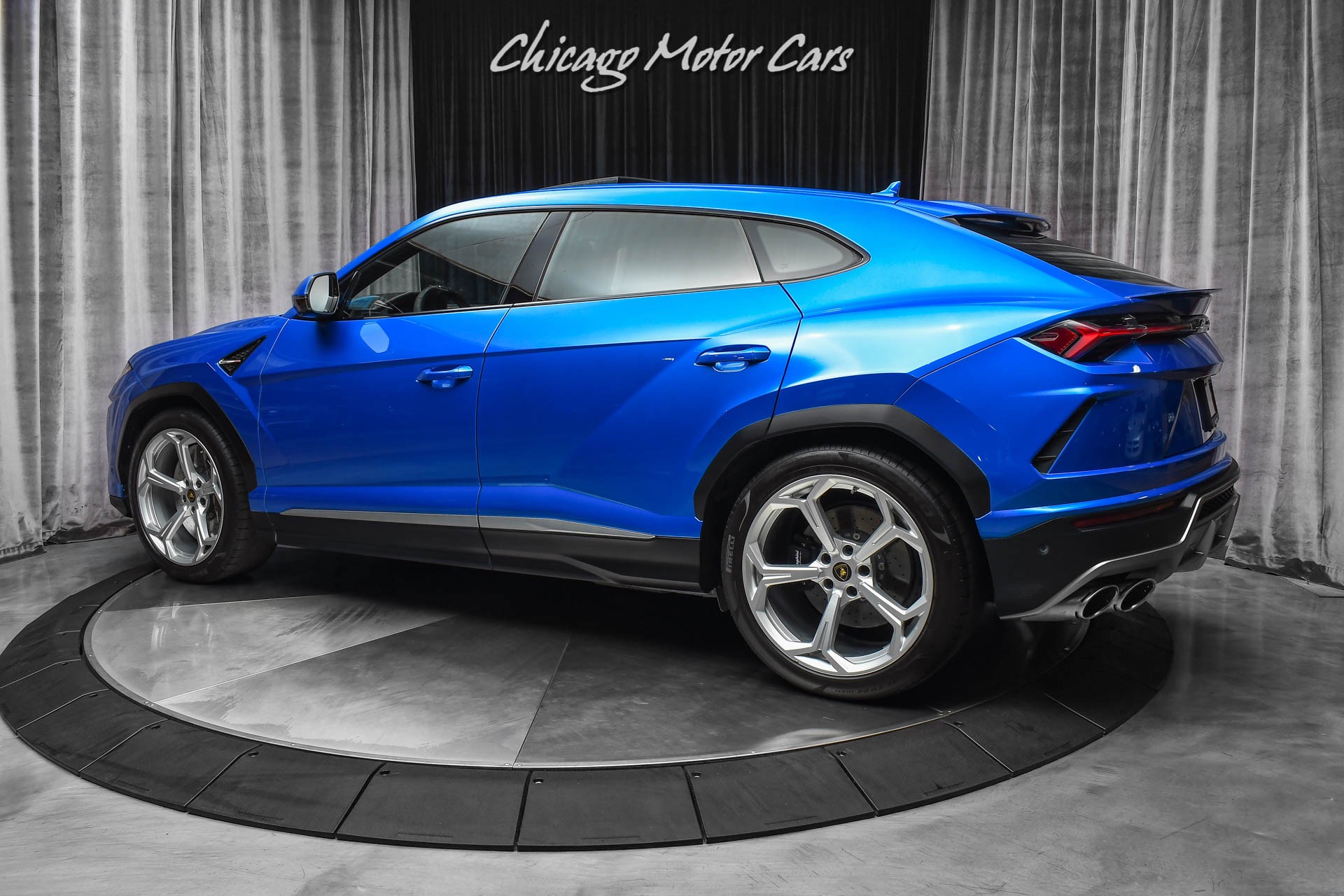 Lamborghini urus sound