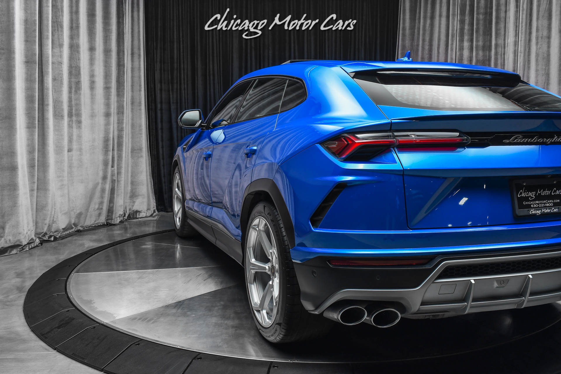 Used-2019-Lamborghini-Urus-Advanced-3D-Sound-Pano-Roof-Off-Road-Modes-Loaded