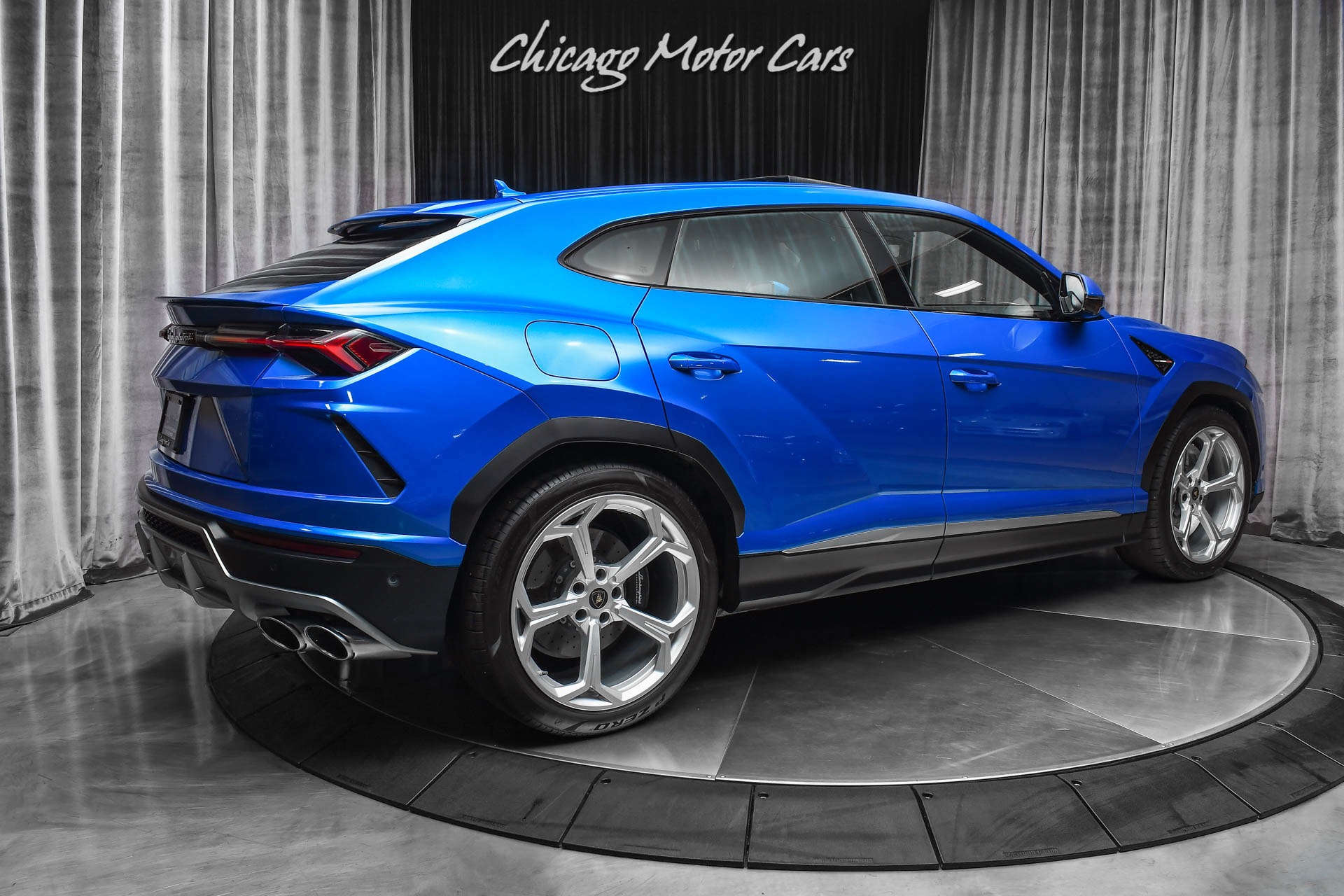 Lamborghini urus sound