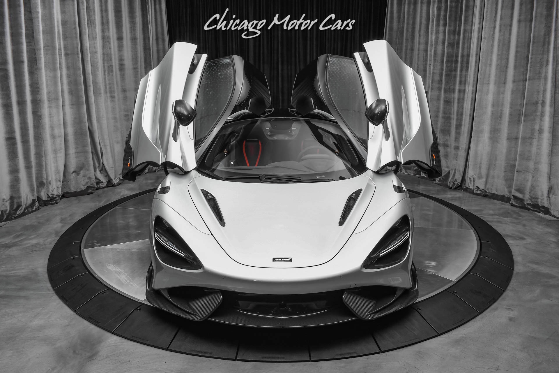 Used-2021-McLaren-765LT-Coupe-Silver--617-of-765-ONLY-1K-Miles-Hot-Spec-TONS-of-Carbon-RARE