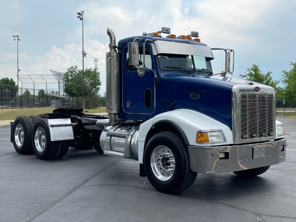 Used-2000-Peterbilt-385-Day-Cab-Cat-Diesel---410-Horsepower---EF-13-Speed---Wet-Kit