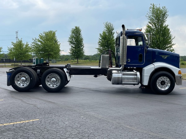 Used 2000 Peterbilt 385 Day Cab Cat Diesel - 410 Horsepower - E/F 13 Speed - Wet Kit for sale Sold at Chicago Motor Cars in West Chicago IL 60185 4