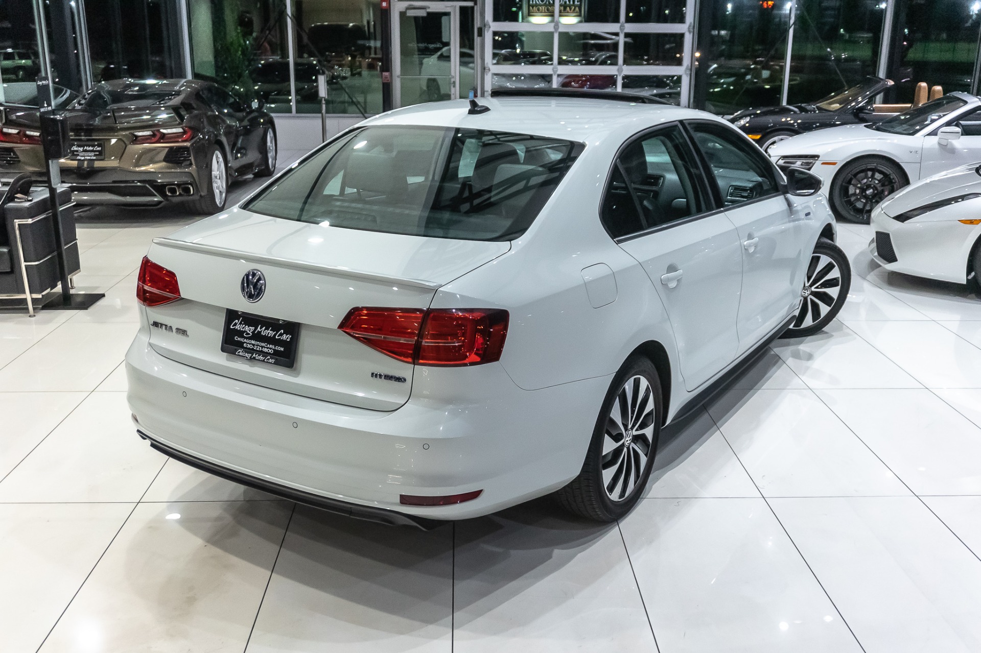 Used-2016-Volkswagen-Jetta-Hybrid-SEL-Premium-SEDAN-48-MPG-LOADED