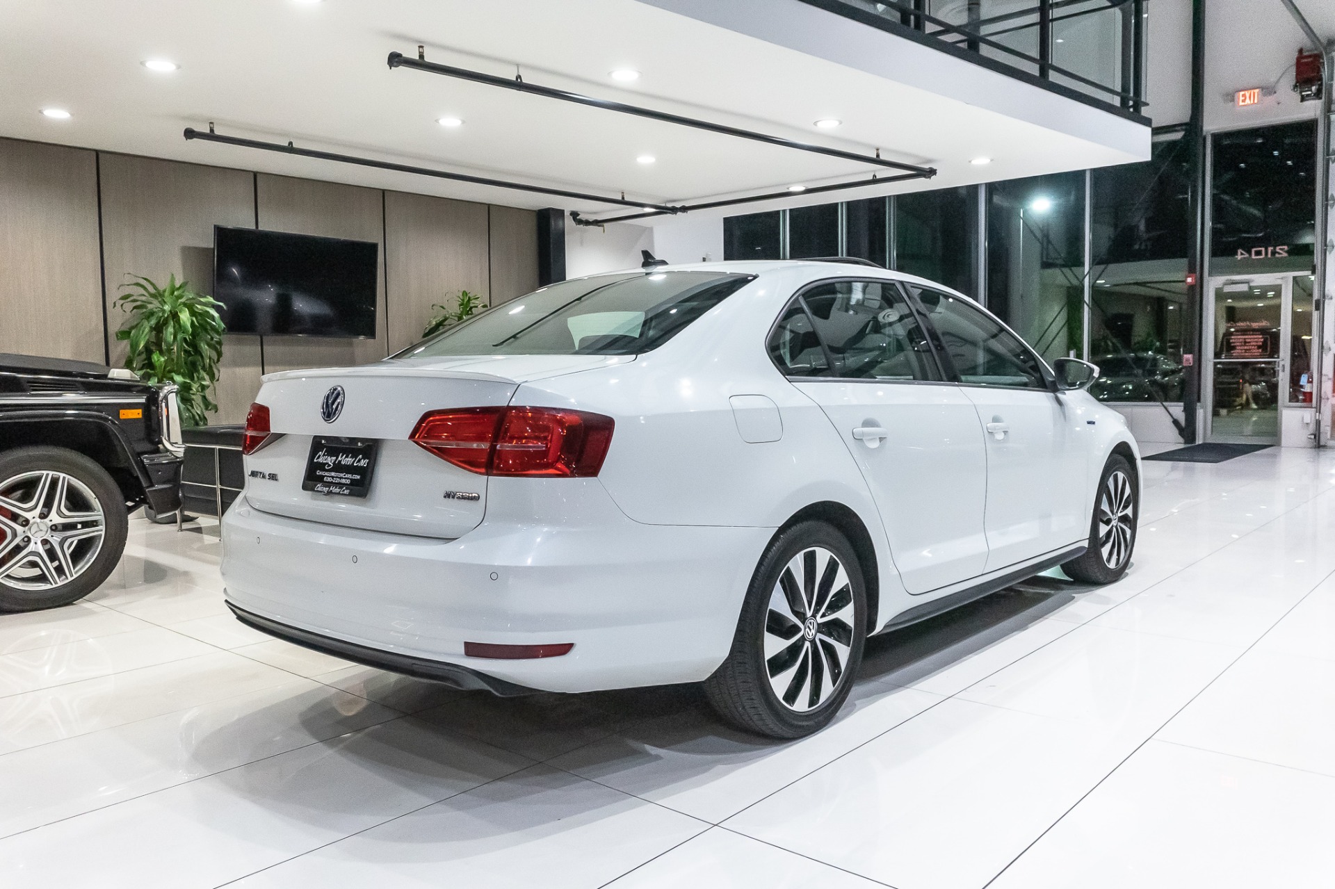 Used-2016-Volkswagen-Jetta-Hybrid-SEL-Premium-SEDAN-48-MPG-LOADED