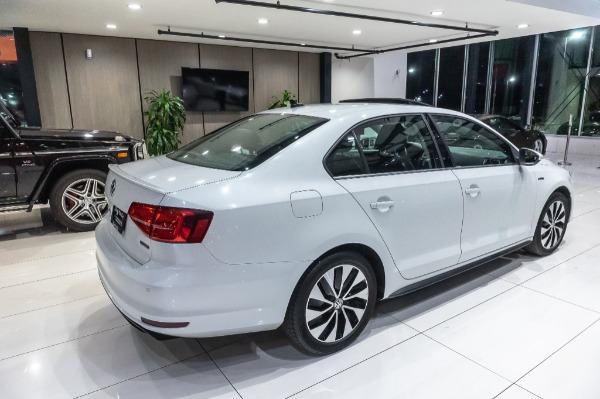 Used-2016-Volkswagen-Jetta-Hybrid-SEL-Premium-SEDAN-48-MPG-LOADED